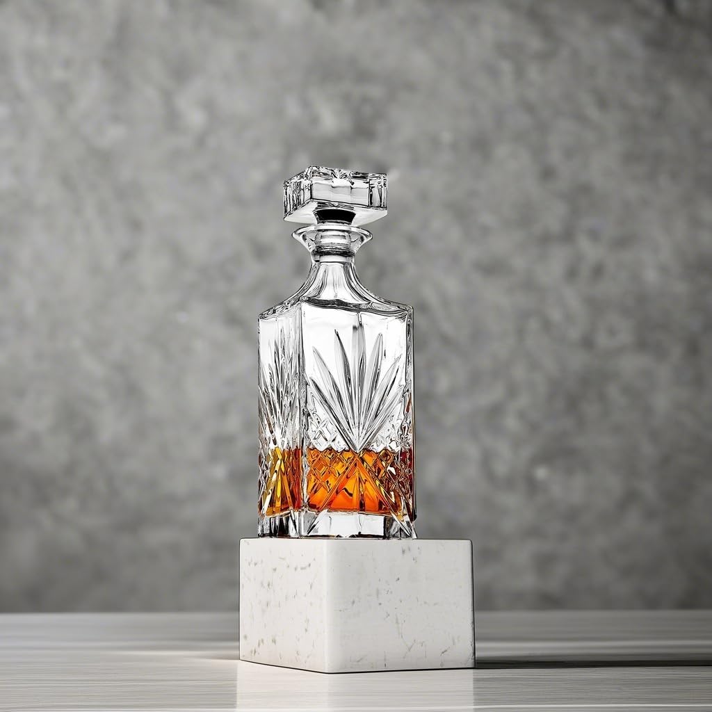 Godinger Dublin Whiskey Decanter, Liquor Decanter, Alcohol Decanter, Beer Decanter, 750ml