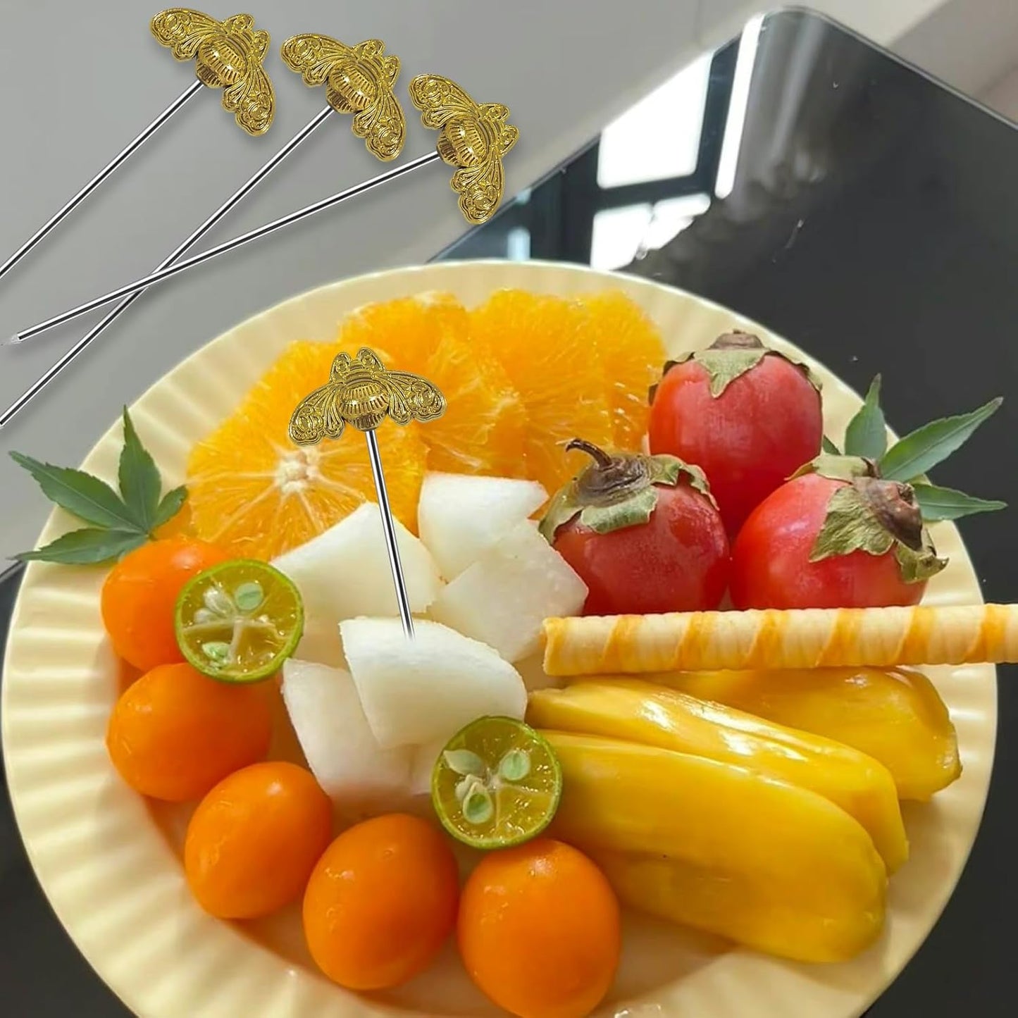 Cocktail Picks Stick, Cocktail Toothpicks Stainless Steel Martini Olive Picks for Bar Barbecue Fruit, Bloody Mary Drink Sticks (8pcs,Gold Bee)