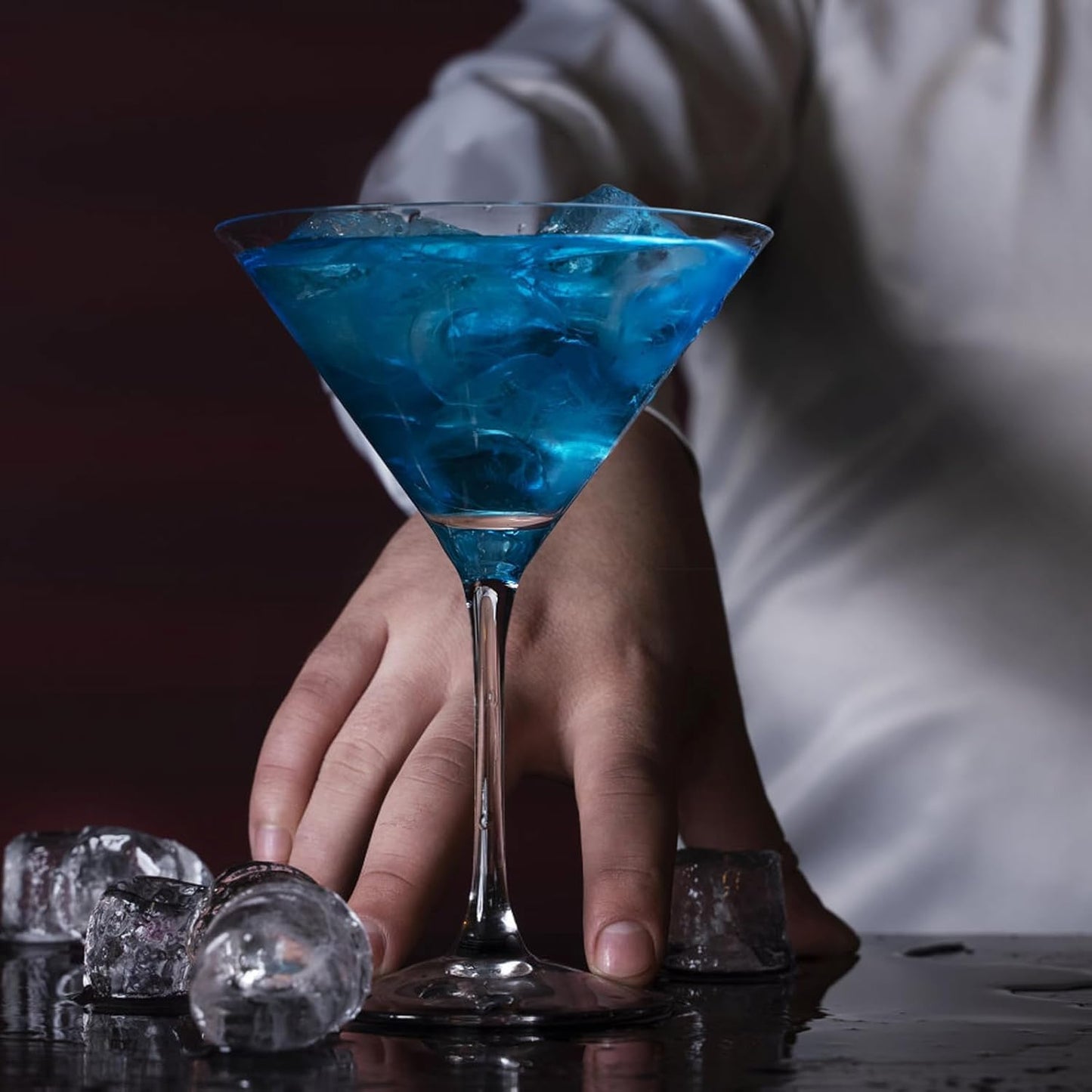 PARACITY Martini Glasses Set of 2, Coupe Glasses, Hand Blown Premium Martini Glasses, Perfect for Cocktails, Martinis, Margaritas, Parties, Catering Boxes and Gifts(6 OZ/180ML)