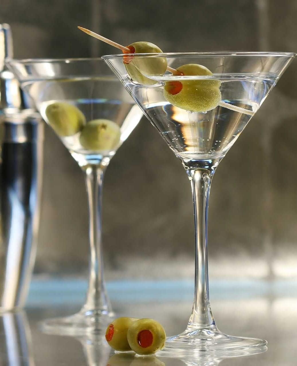 Bella Vino Set of 6 Martini Glasses, Cosmopolitan Margarita Glass Cups, Whiskey, Gin, Tequila, Tall Cocktail Glasses Bar Drinking Glasses Goblet Gift Set.