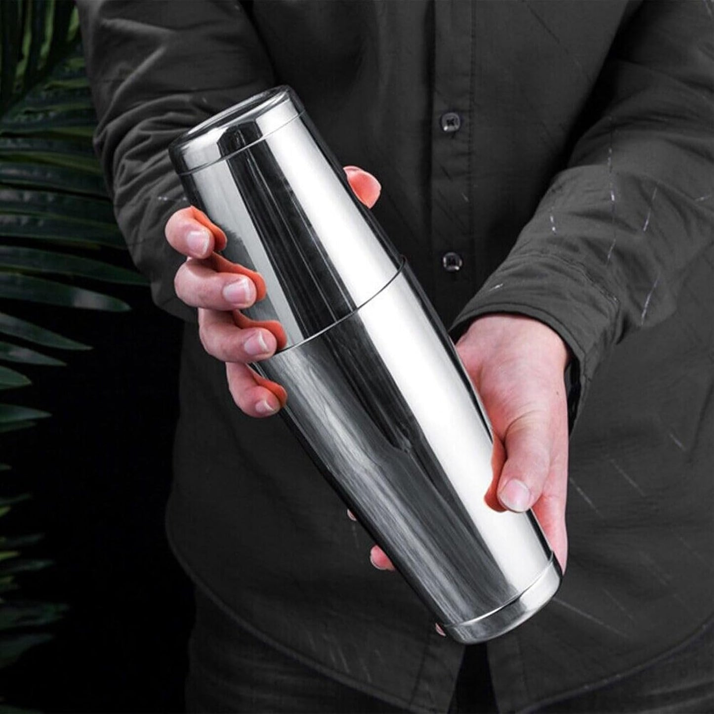 Mwellewm 8 Pcs Cocktail Shaker Boston Shaker Set Professional Bartender Kit Bar Stainless Steel Drink Shaker Bartending Martini Tin with 18oz & 28oz Mixed Alcohol Tool for Beginner(Silver)