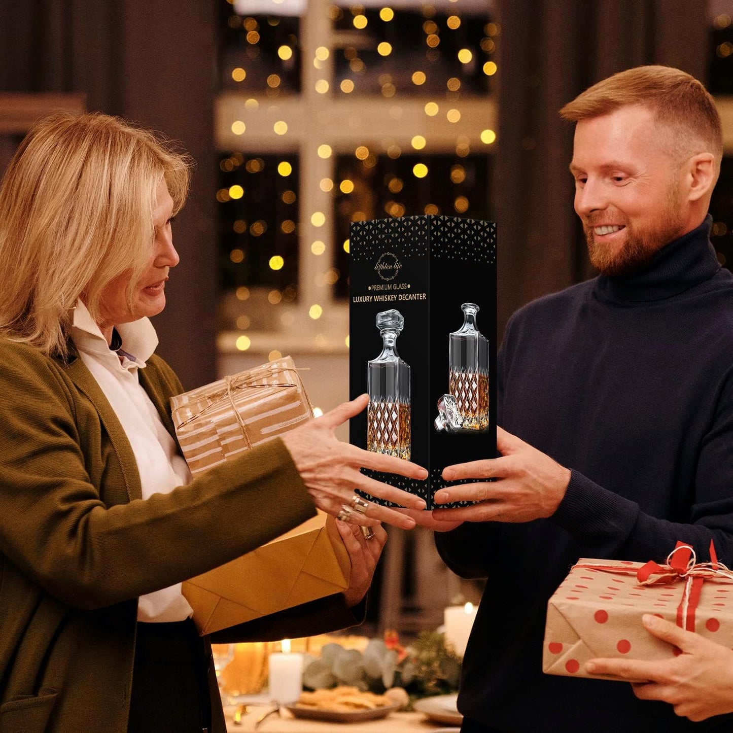 LIGHTEN LIFE Whiskey Decanter 29oz, Crystal Whiskey Decanter with Stopper, Non-Lead, 828ml, Clear, Durable, Dishwasher Safe, Classic European Design, Gift Box Included, Bourbon, Liquor Whisky