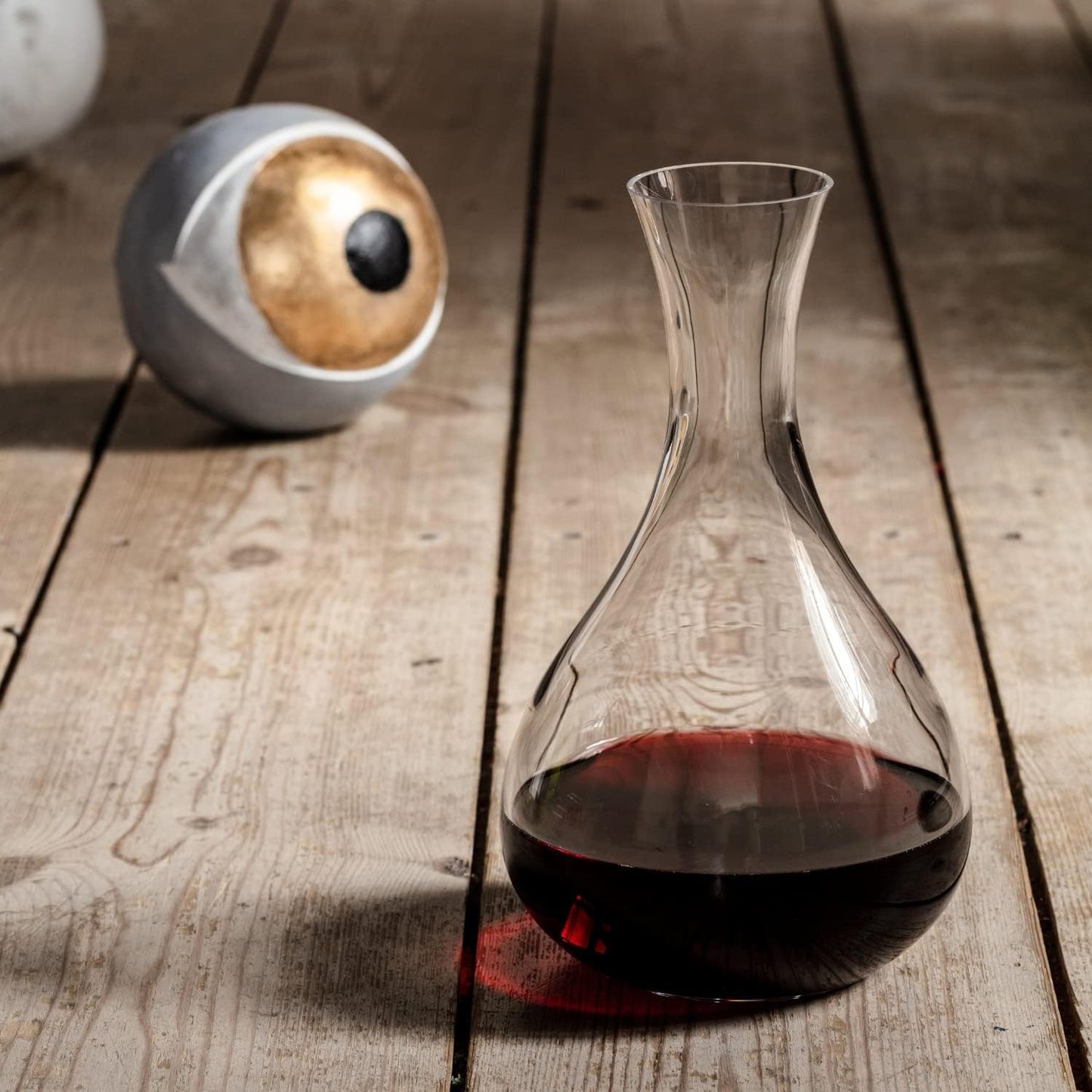 Krosno Elegant Wine Decanter, 54.1 oz, Harmony Collection, Accessory for Wine Lovers, Lead-free Crystal Glass Wine Decanters and Carafes, Red Wine Pitcher, Made in Europe