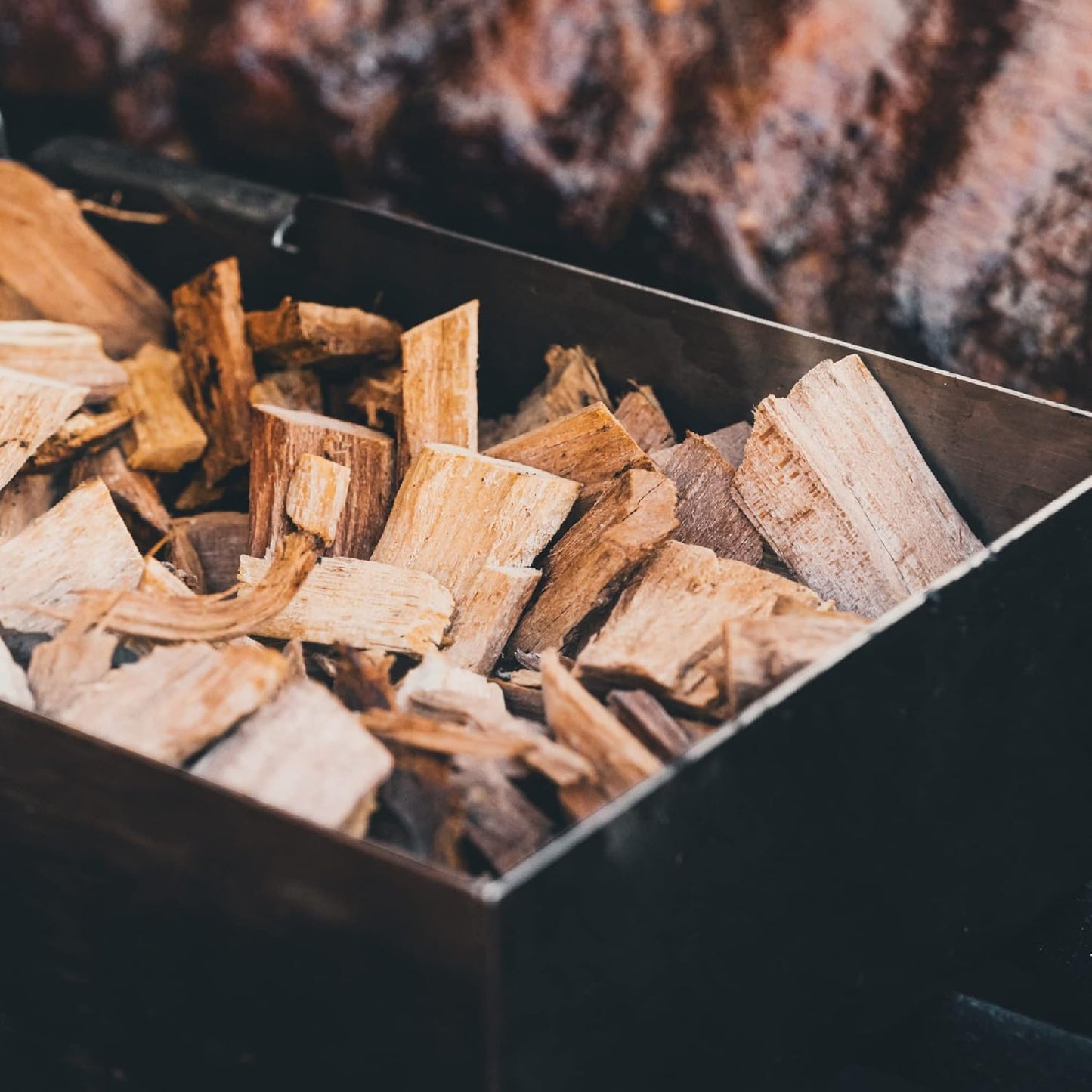 Fire & Flavor Premium All Natural Wood Chips for Smoking - Smoker Accessories Gifts for Men and Women - Apple - 2lbs