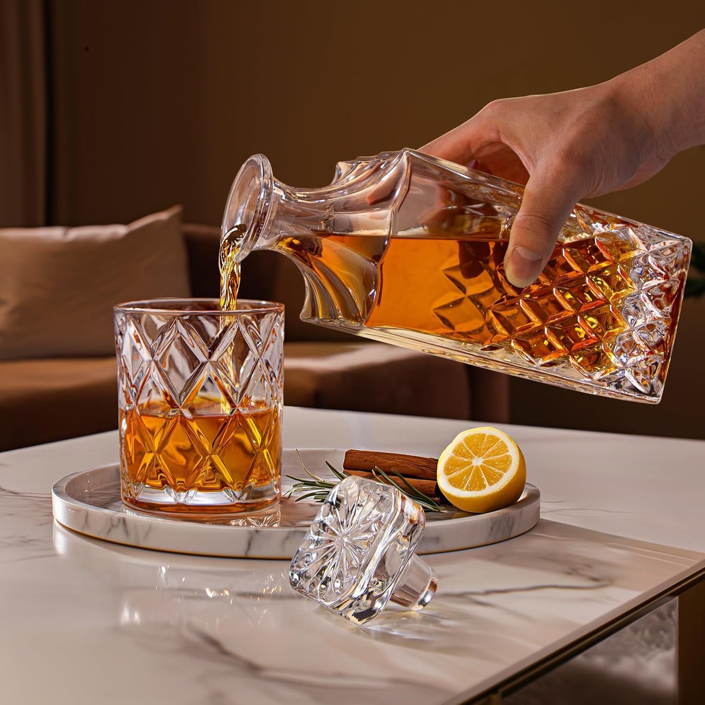LIGHTEN LIFE Whiskey Decanter Set, Italian Crystal Decanter with 4 Whiskey Glasses in Gift Box - Bourbon Decanter for Scotch, Liquor - Birthday, Anniversary Bourbon Gifts for Men, Dad, Husband
