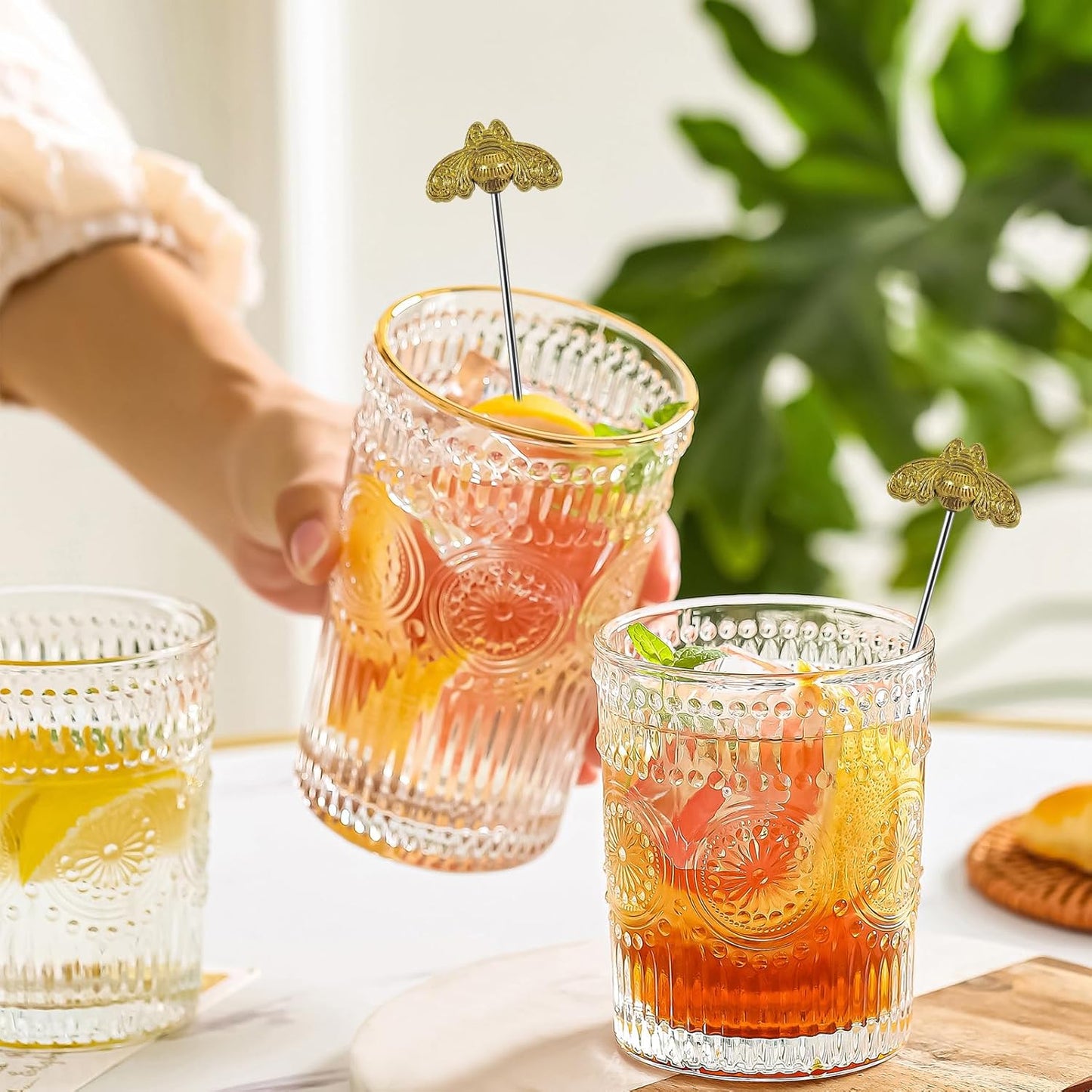 Cocktail Picks Stick, Cocktail Toothpicks Stainless Steel Martini Olive Picks for Bar Barbecue Fruit, Bloody Mary Drink Sticks (8pcs,Gold Bee)