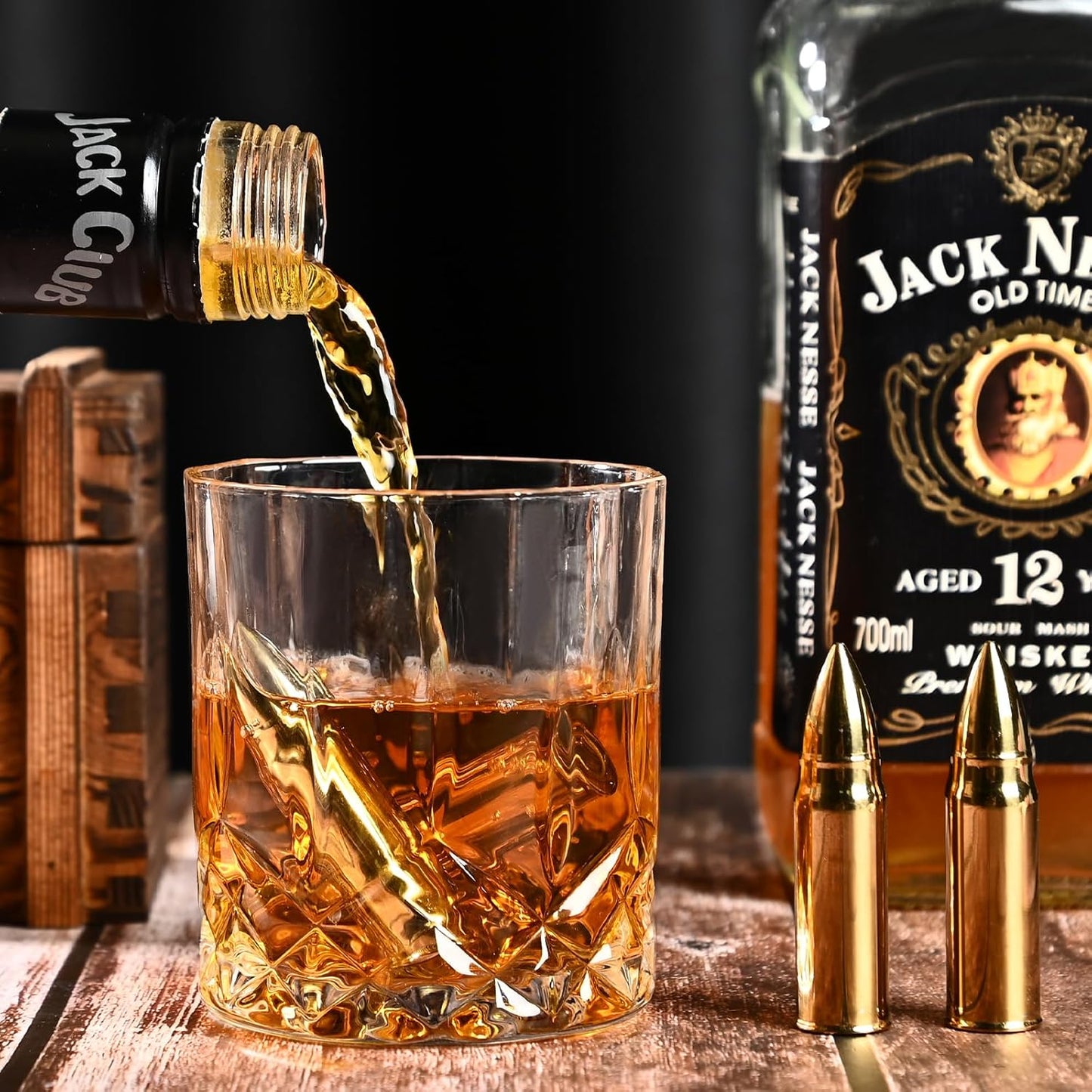 EooCoo Fathers Day Dad Gifts, Whiskey Stones Gift Set with 6 Pcs Stones and Box, Reusable Ice Cubes for Drinks, Cool Gadgets Bourbon Mens Gifts for Dad, Husband, Whiskey Lover