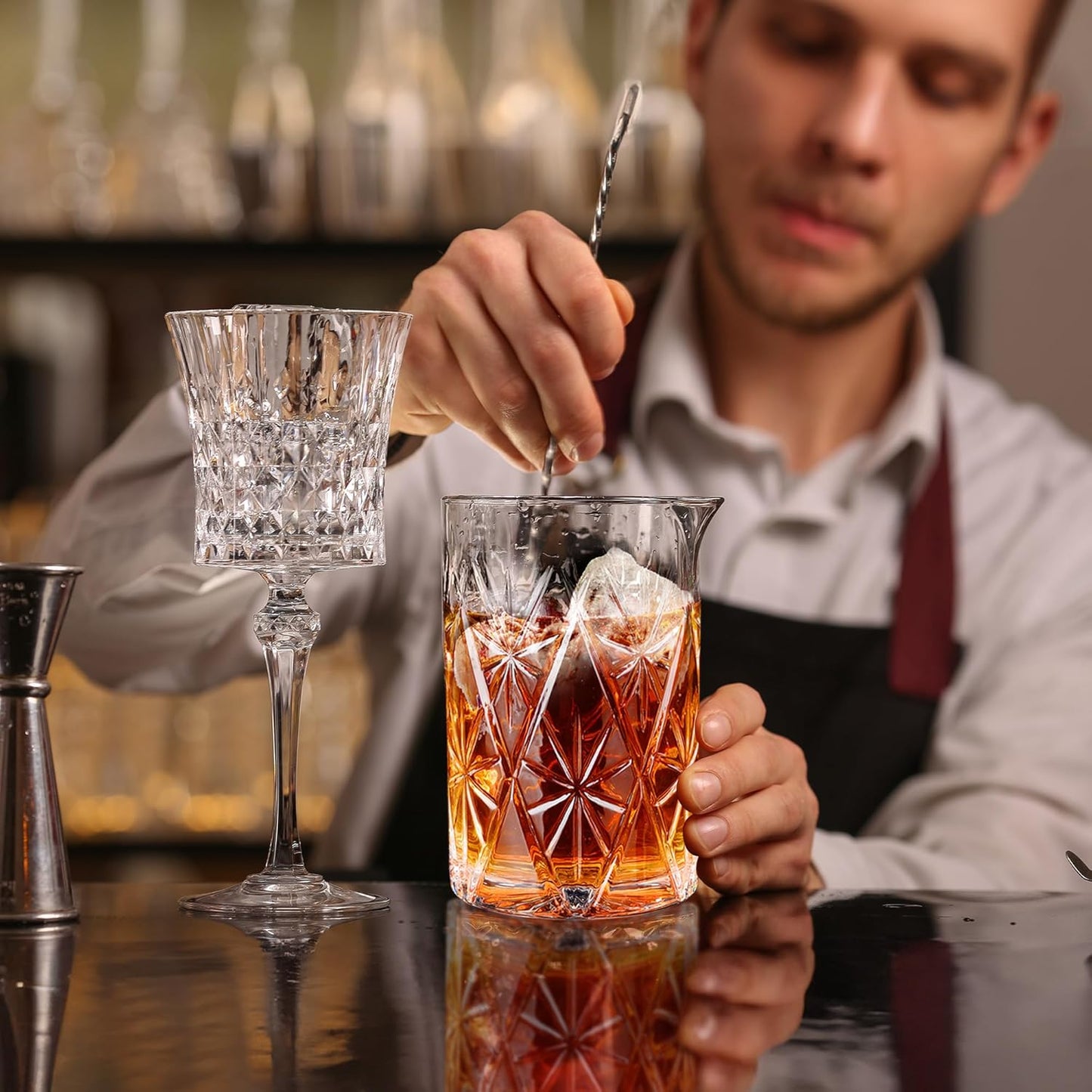 24 Oz Cocktail Mixing Glass Stirring Glasses for Whiskey Cocktail Mixing Shaker Glass Martini Old Fashioned Crystal Bar Set 700ml 2PCS (X-shape/Snowflakes)