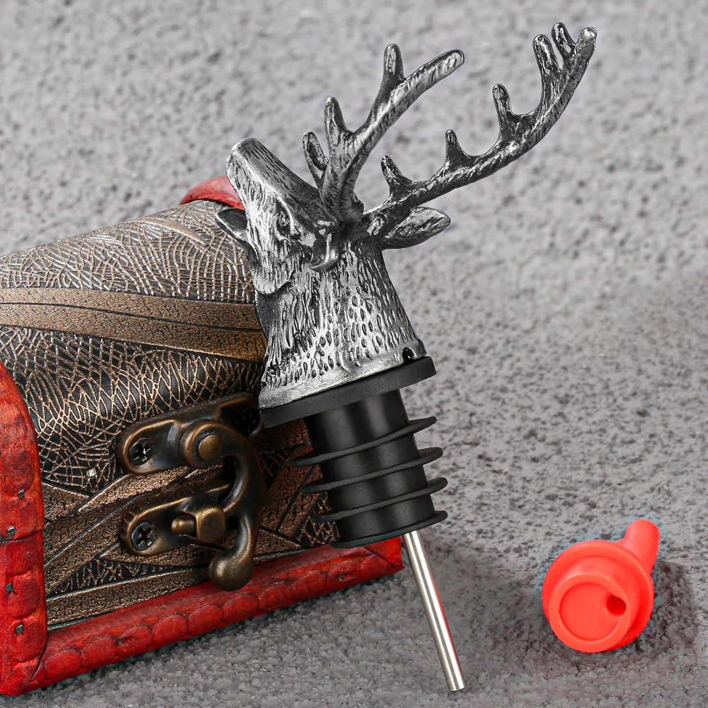 Deer Head Liquor Pourers Spout, Deer Wine Bottle Pourer and Stopper for Wine Spirits, Stag Gifts Birthday Gifts Hunting Gifts for Hunters Men Women, Silver