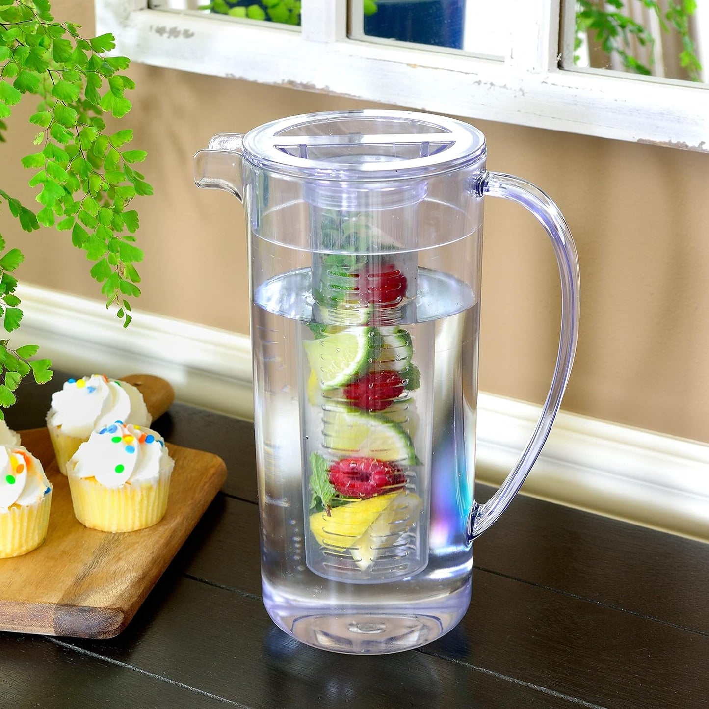 Youngever 2 Quarts Plastic Pitcher With Lid, Clear Plastic Pitcher Great for Iced Tea, Sangria, Lemonade (With Infuser)