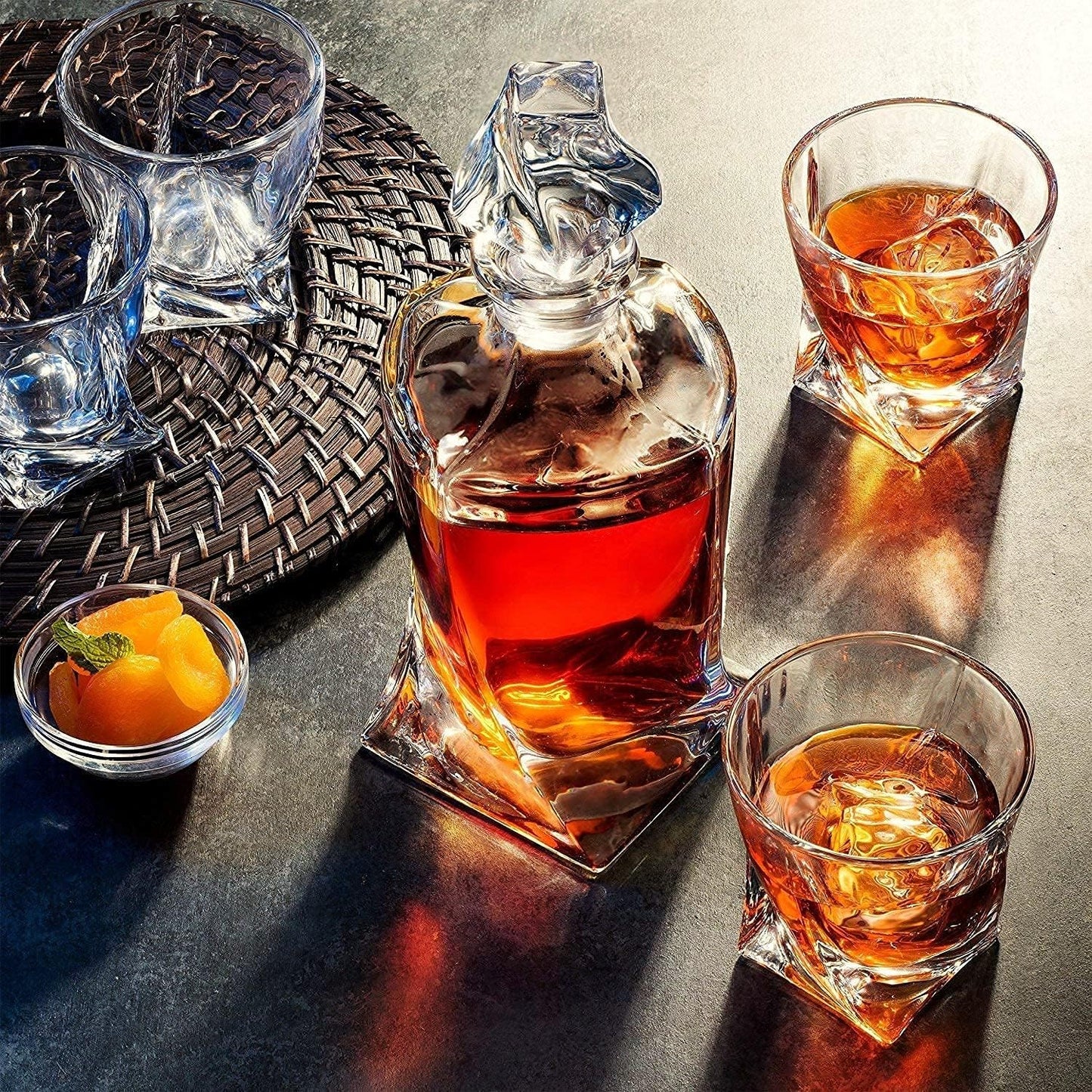 Whiskey Decanter Glasses Set Lead-Free Crystal Glass Scotch Tasting Cups Wine Bottle for Drinking Irish Whisky Bourbon Tequila tumbler (Twist, 1 Decanter & 6 Glasses Set)